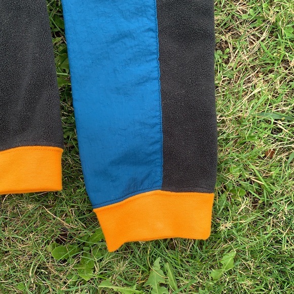 Nike women’s cropped polar fleece half zip jacket black, blue, orange/yellow M - Picture 7 of 9
